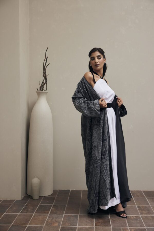 Two piece black bisht